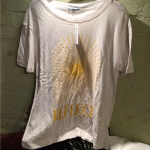 SALE ! Suburban Riot Reflect 🌞tee